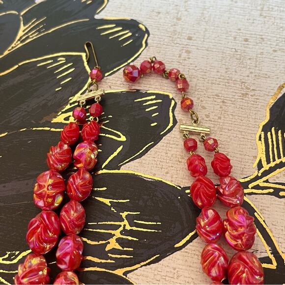 Vintage West Germany Lucite Pink Roses and Aurora Borealis Bead Necklace B3 - Picture 3 of 10